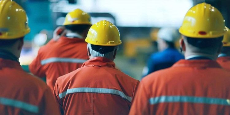 Yüz binlerce emekçinin gözü artırım pazarlığında! Kamu emekçileri için birinci teklif belirli oldu